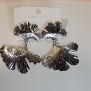 Elegant Silver Leaf Earrings